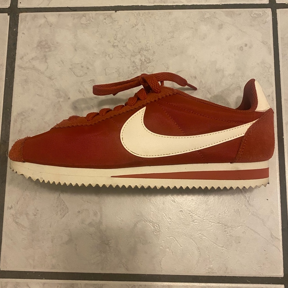 Nike Women’s Classic Cortez Nylon Firewood Orange
